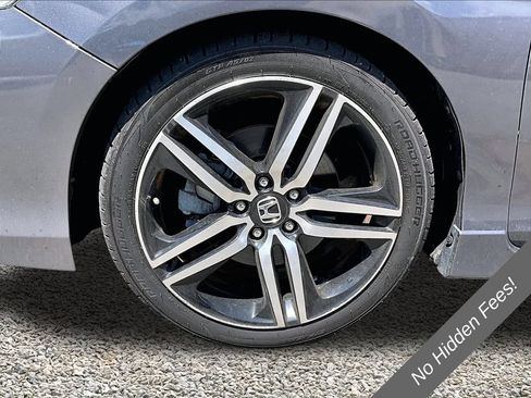 Used 2017 Honda Accord Sport image 9