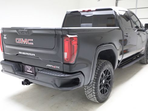 Used 2025 GMC Sierra 1500 AT4X AWD/4WD image 5