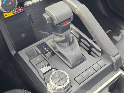 Used 2024 Toyota Tacoma TRD Off-Road w/ TRD Off Road Upgrade Package image 38