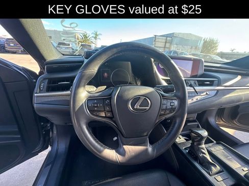 Used 2021 Lexus ES 350 FWD image 4