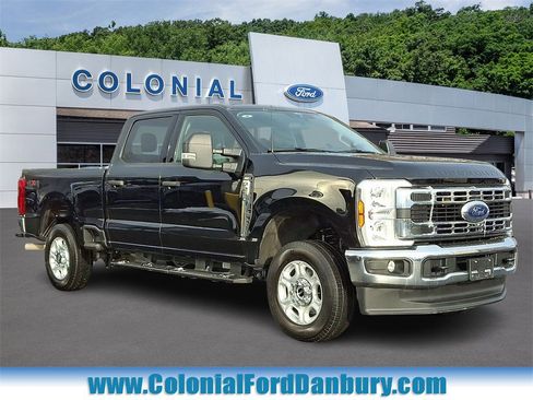 Used 2025 Ford F250 XLT w/ Snow Plow Prep Package image 1