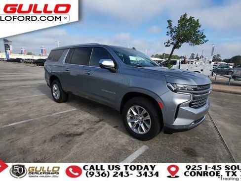 Used 2023 Chevrolet Suburban Premier image 2