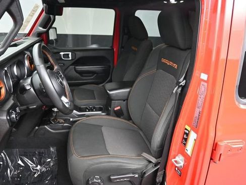 Used 2023 Jeep Gladiator Mojave w/ LED Lighting Group AWD/4WD image 16