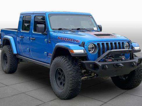 Used 2021 Jeep Gladiator Mojave AWD/4WD image 3