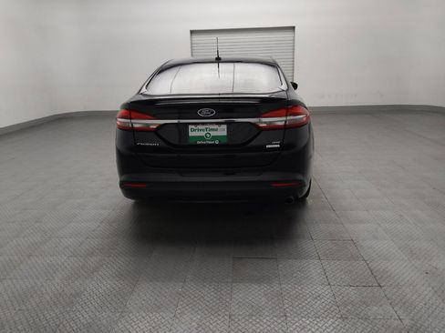 Used 2018 Ford Fusion SE w/ Equipment Group 201A FWD image 7