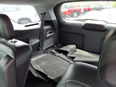 Used 2023 Ford Explorer XLT w/ Equipment Group 202A AWD/4WD image 22