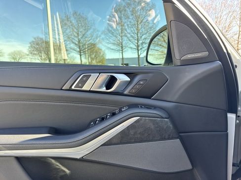 Certified 2024 BMW X5 xDrive40i w/ Premium Package image 20