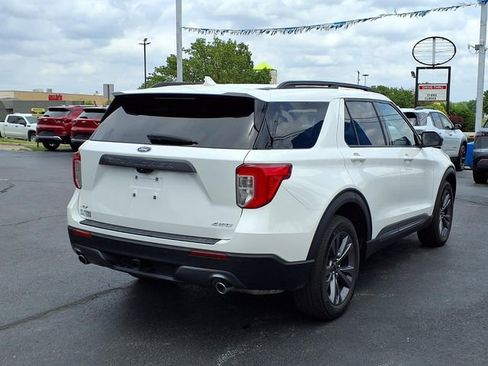 Used 2023 Ford Explorer XLT w/ Equipment Group 202A AWD/4WD image 4