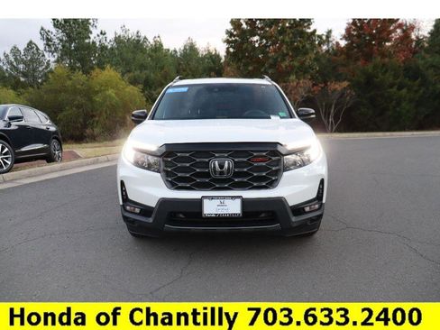 Certified 2022 Honda Passport TrailSport image 2