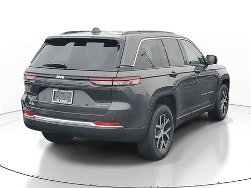 New 2025 Jeep Grand Cherokee Limited w/ Trailer Tow Package image 4