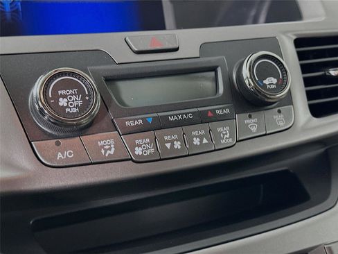 Used 2015 Honda Odyssey LX image 16