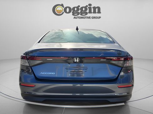 New 2025 Honda Accord SE image 4