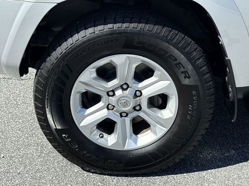 Used 2020 Toyota 4Runner SR5 Premium image 34