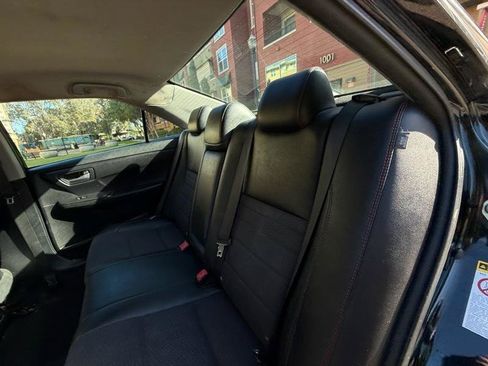 Used 2017 Toyota Camry SE FWD image 27