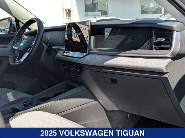 Certified 2025 Volkswagen Tiguan S AWD/4WD image 23