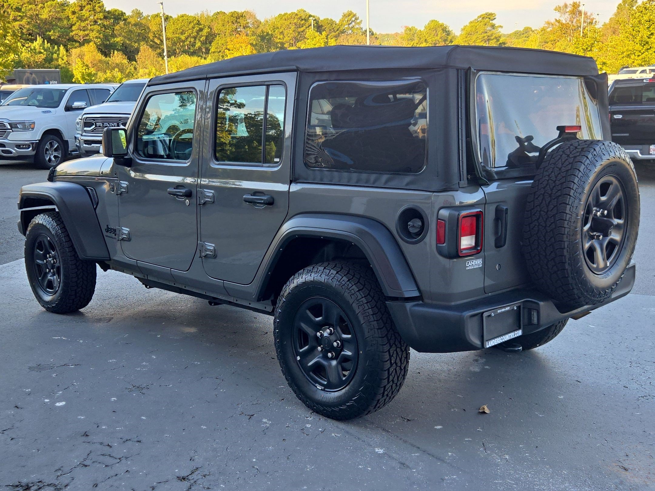 Used 2023 Jeep Wrangler Unlimited Sport AWD/4WD image 5