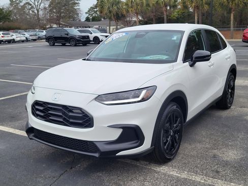 New 2026 Honda HR-V Sport image 6