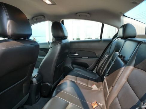 Used 2015 Chevrolet Cruze LT w/ RS Package FWD image 8
