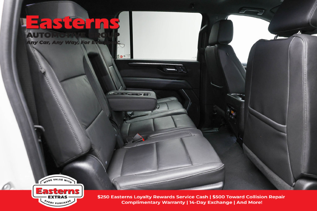 Used 2025 Chevrolet Suburban Z71 AWD/4WD image 24