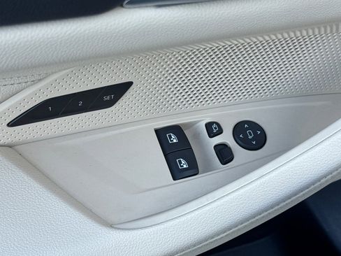 Used 2022 BMW 430i Coupe w/ M Sport Package image 12