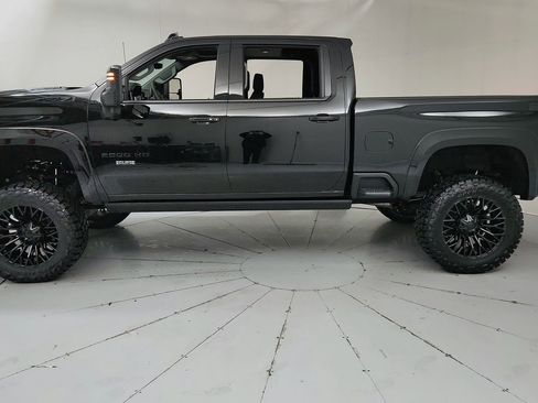 New 2026 Chevrolet Silverado 2500 LTZ w/ Trail Boss Package AWD/4WD image 2