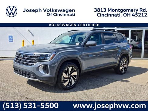 Certified 2025 Volkswagen Atlas SE w/ Panoramic Sunroof Package AWD/4WD image 1