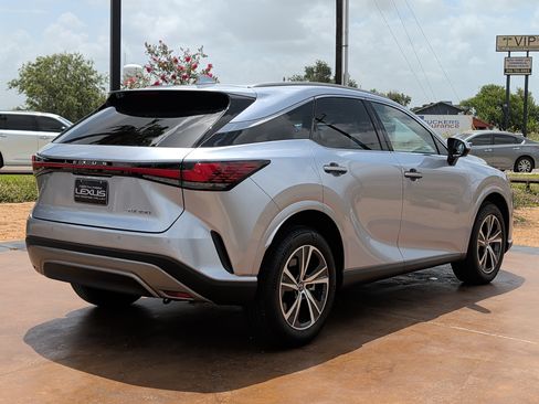Used 2025 Lexus RX 350 Premium w/ Accessory Package (Z1) FWD image 2