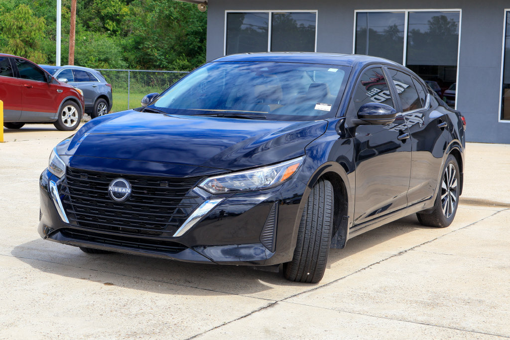 Used 2024 Nissan Sentra SV w/ SV Premium Package FWD image 24