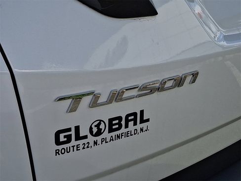 Used 2023 Hyundai Tucson SE image 31