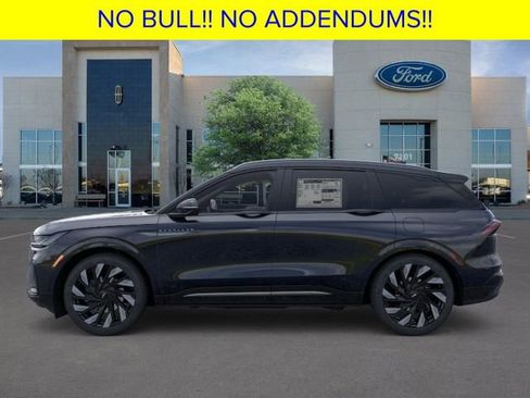 New 2026 Lincoln Nautilus Reserve w/ Jet Appearance Package image 3