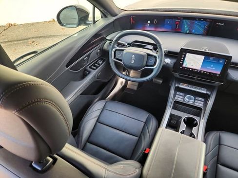 New 2025 Lincoln Nautilus Premier w/ Equipment Group 102A image 10