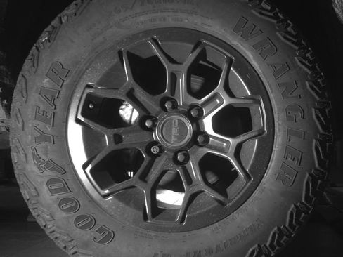 Used 2025 Toyota Tacoma TRD Pro w/ Tow Tech Package AWD/4WD image 11