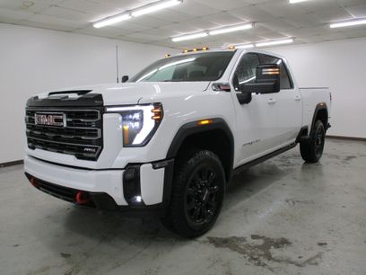 New 2025 GMC Sierra 2500 AT4 w/ Technology Package