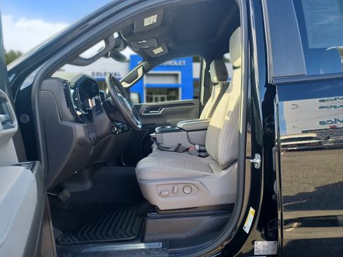 Used 2025 Chevrolet Silverado 1500 LT AWD/4WD image 7
