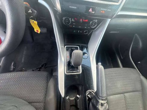 Used 2020 Mitsubishi Eclipse Cross ES FWD image 3