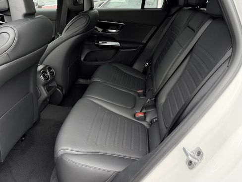 New 2026 Mercedes-Benz GLC 300 image 31
