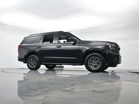 Certified 2025 Ford Expedition Active RWD image 32