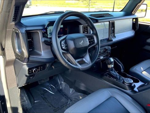 Used 2023 Ford Bronco Outer Banks AWD/4WD image 12