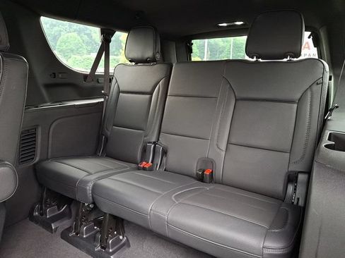 Used 2025 GMC Yukon XL Denali AWD/4WD image 20