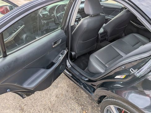 Used 2017 Lexus IS 300 AWD w/ Premium Package image 19