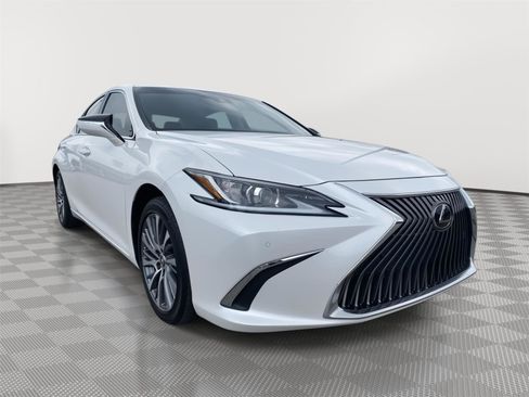 Used 2020 Lexus ES 350 w/ Premium Package image 7