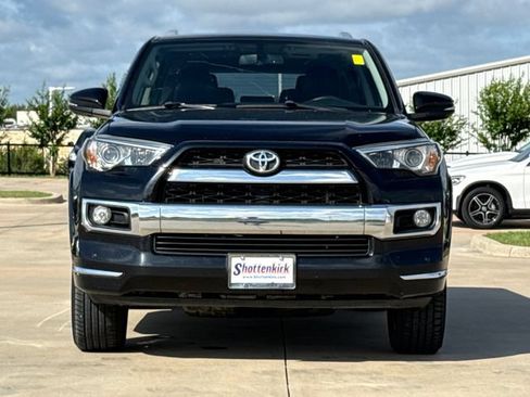 Used 2017 Toyota 4Runner Limited RWD image 2