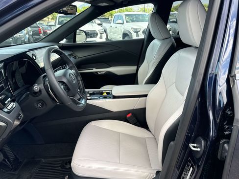 Used 2026 Lexus RX 350 w/ Convenience Package image 11