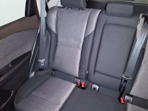 Used 2021 Nissan Rogue SV image 34