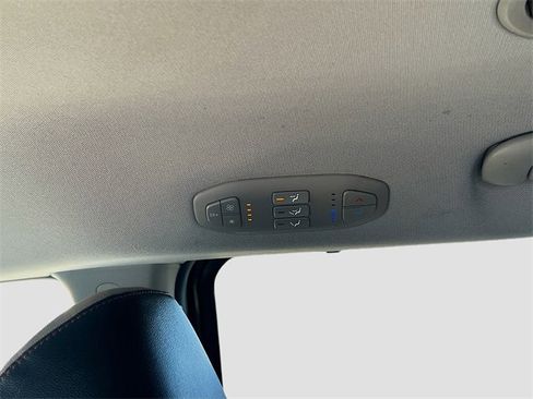 Used 2021 Kia Sedona EX image 23