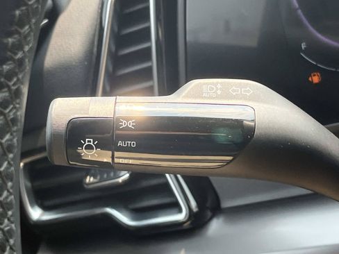 Used 2024 Kia Sportage EX FWD image 40