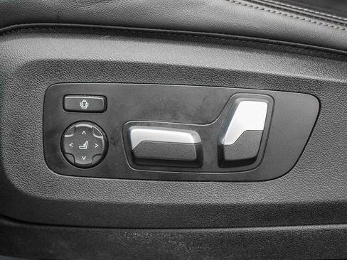 Used 2025 BMW X5 xDrive50e image 20