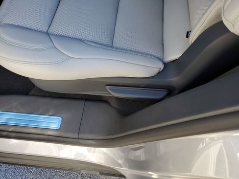 New 2026 Lincoln Nautilus Premier AWD/4WD image 12
