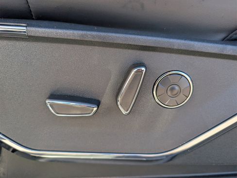 New 2025 Ford F150 Platinum w/ FX4 Off-Road Package image 15