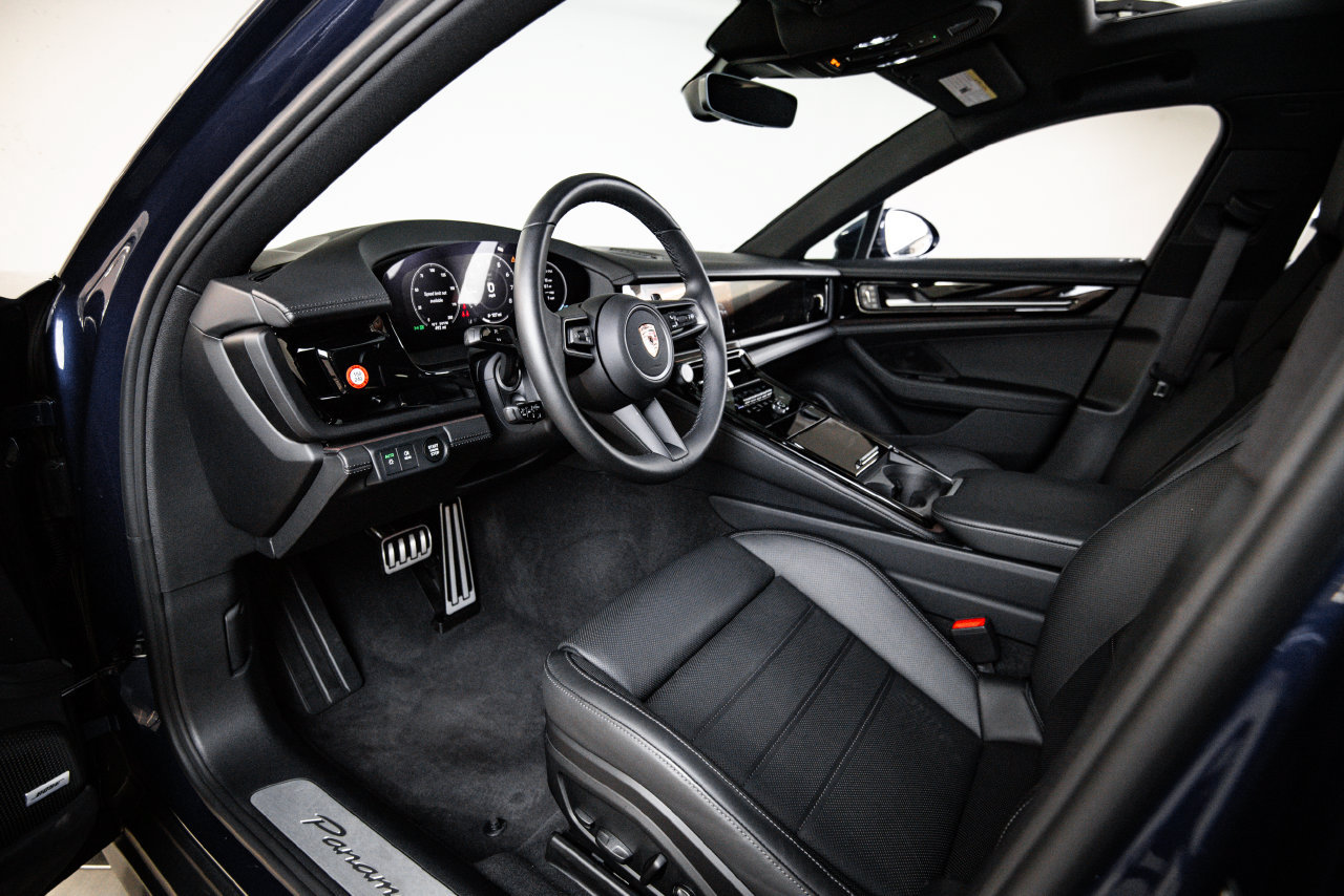 Certified 2026 Porsche Panamera RWD image 4